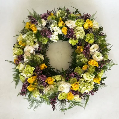 Rundpyntet krans uden bånd